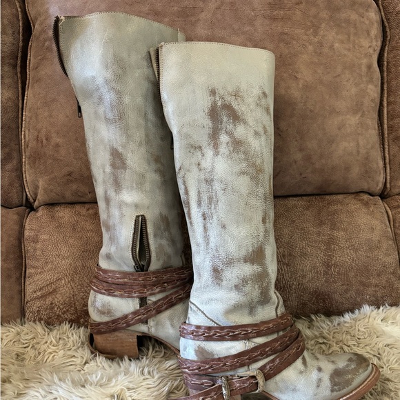 Free Bird Women’s size 7 beneath the knee boots - Picture 6 of 6